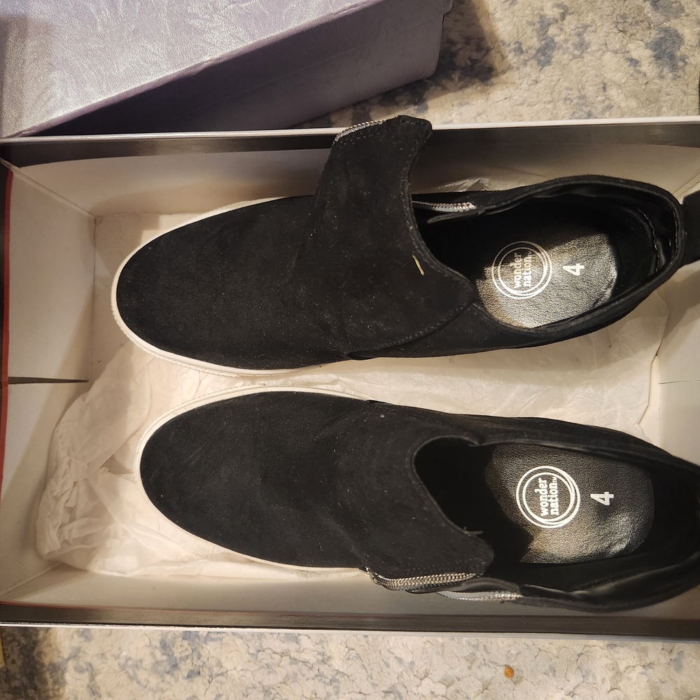 Black Slip-On Suede Men's Sneakers